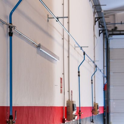 Nueva instalación de aire comprimido para taller de mecánica de automóviles