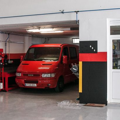 Instalación de sistema de aire comprimido para taller mecánico